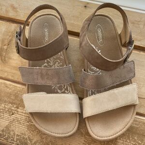 Aetrex Tan and Brown Sandals